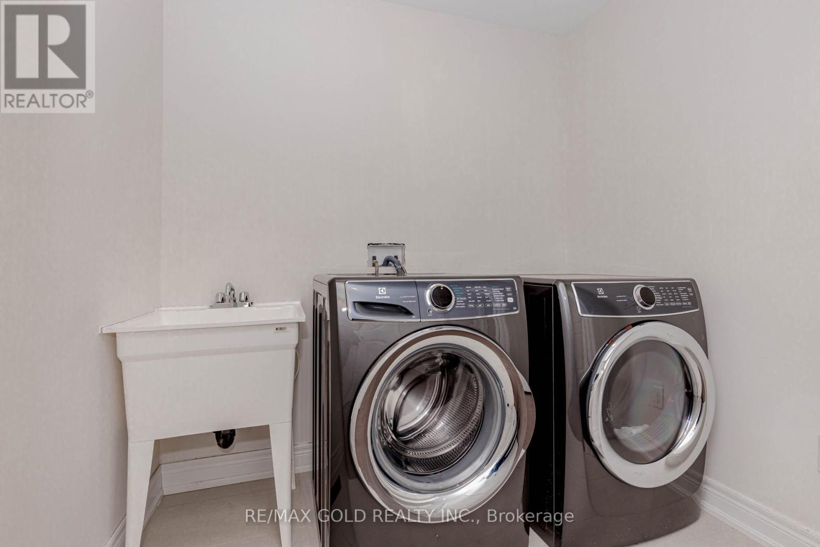 23 Sinatra Street, Brampton, Ontario  L6R 4B1 - Photo 38 - W12748212