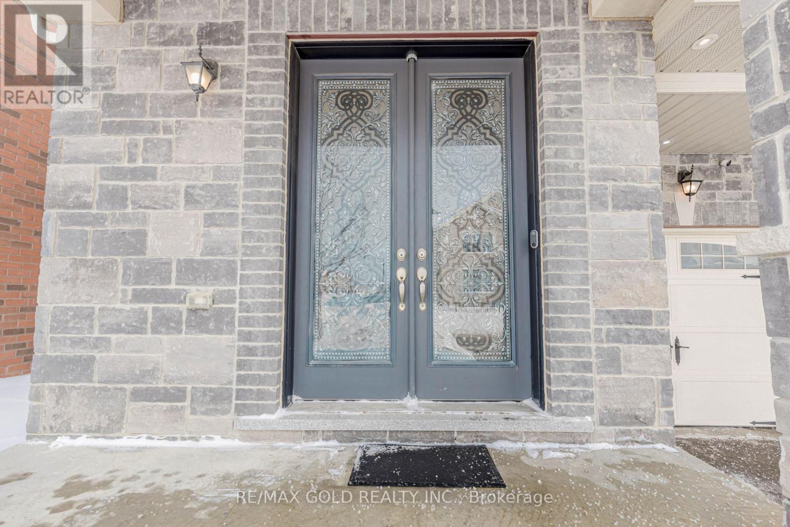 23 Sinatra Street, Brampton, Ontario  L6R 4B1 - Photo 5 - W12748212