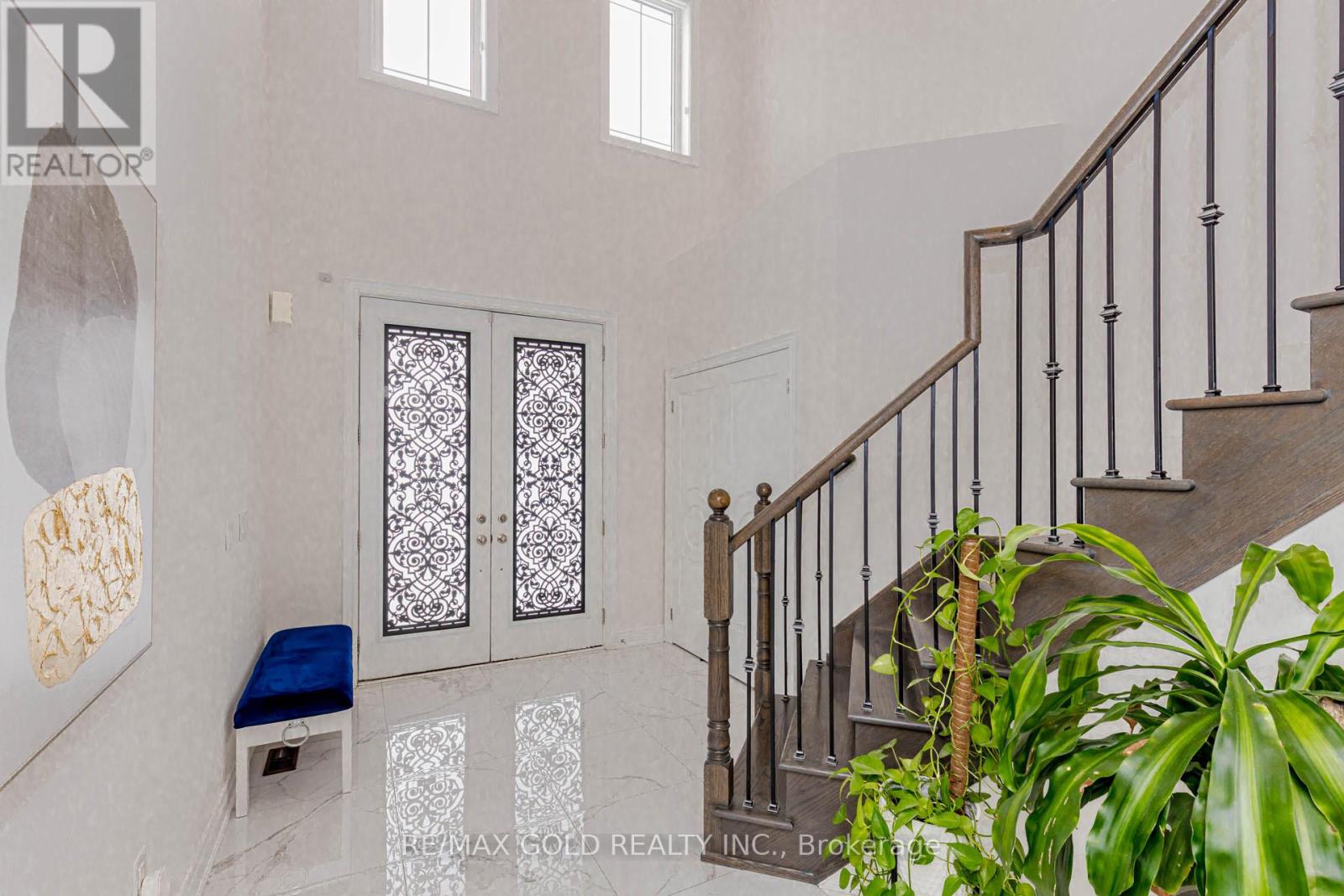 23 Sinatra Street, Brampton, Ontario  L6R 4B1 - Photo 6 - W12748212