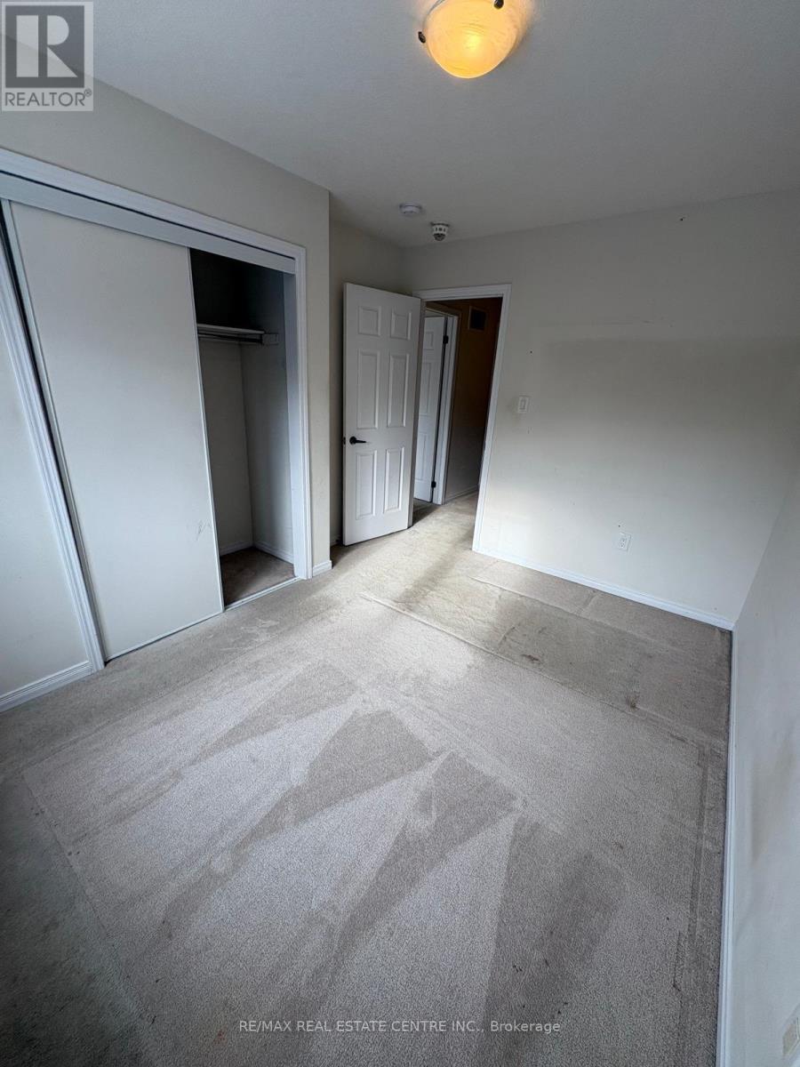 122 Golden Spring Drive, Brampton, Ontario  L7A 4N7 - Photo 10 - W12748254