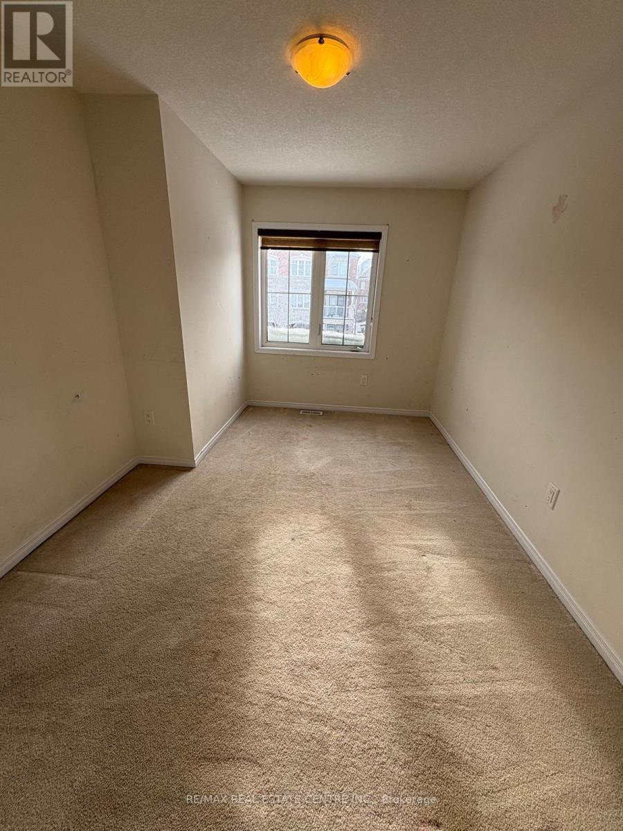 122 Golden Spring Drive, Brampton, Ontario  L7A 4N7 - Photo 12 - W12748254