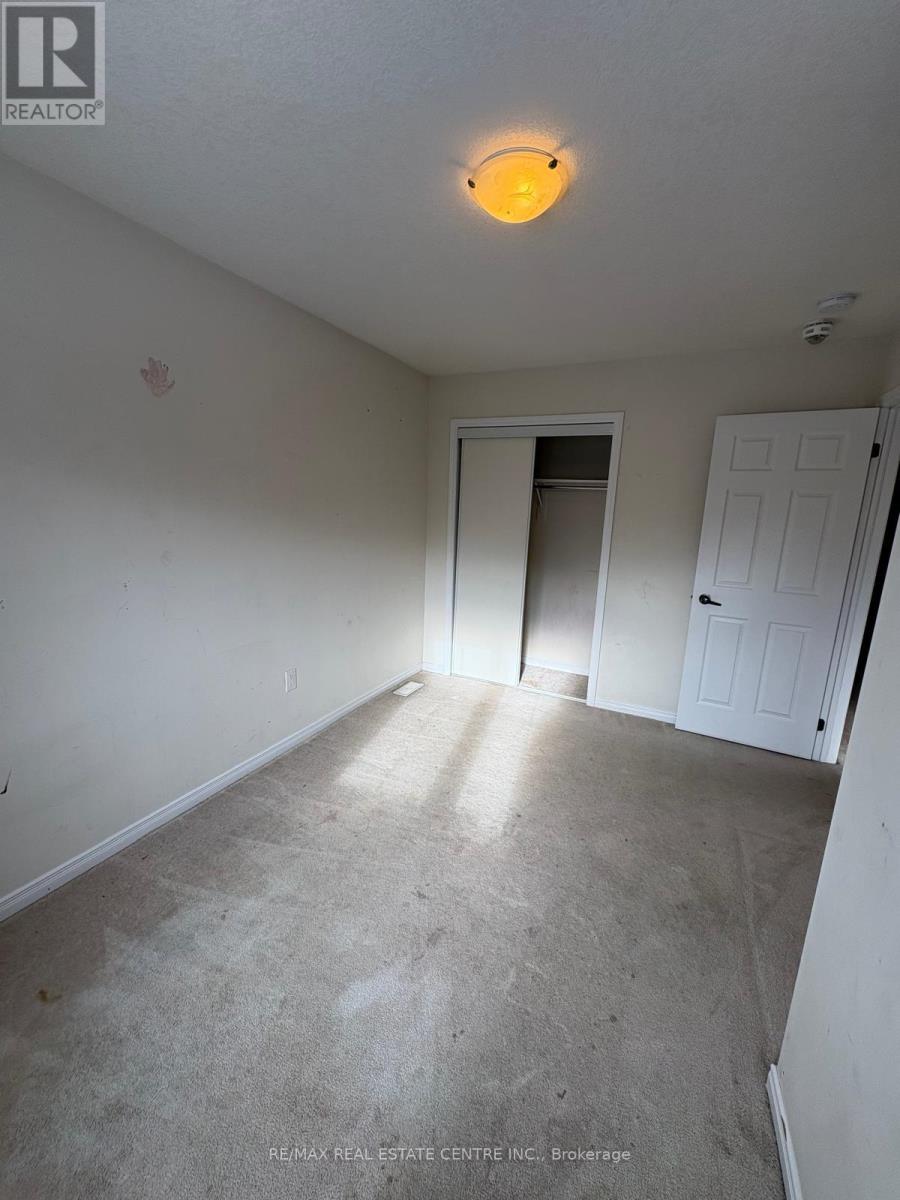 122 Golden Spring Drive, Brampton, Ontario  L7A 4N7 - Photo 13 - W12748254