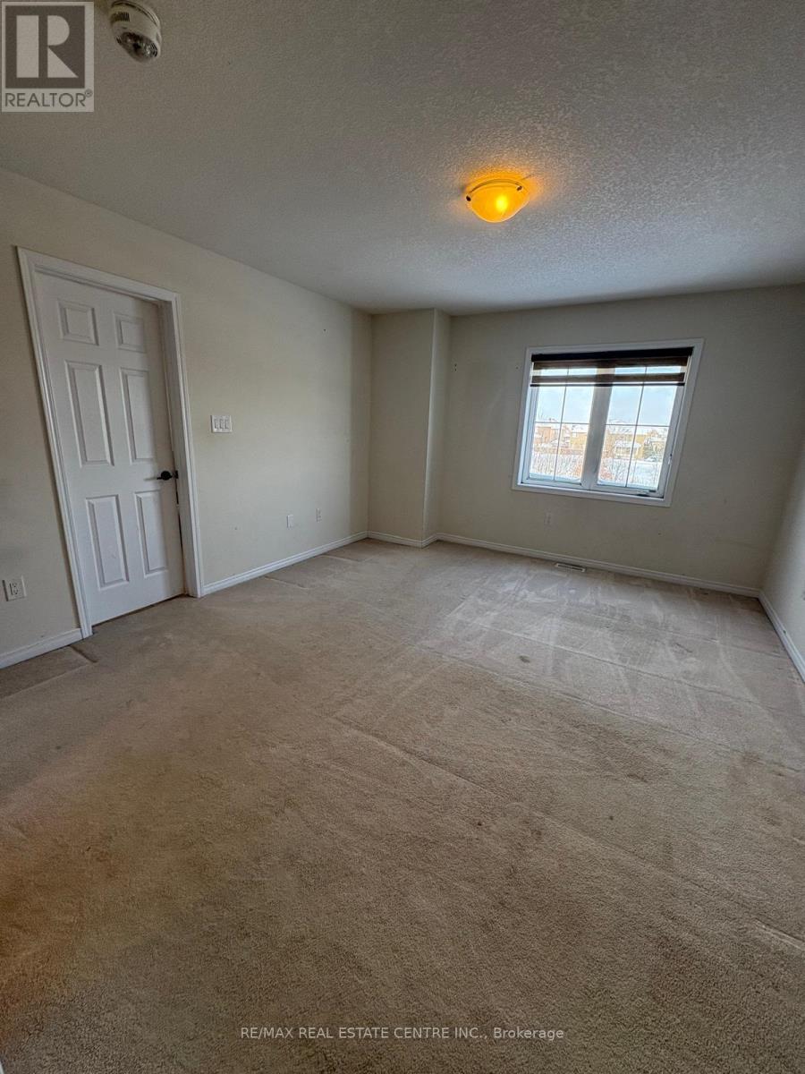 122 Golden Spring Drive, Brampton, Ontario  L7A 4N7 - Photo 18 - W12748254