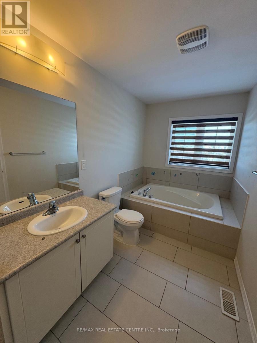 122 Golden Spring Drive, Brampton, Ontario  L7A 4N7 - Photo 20 - W12748254