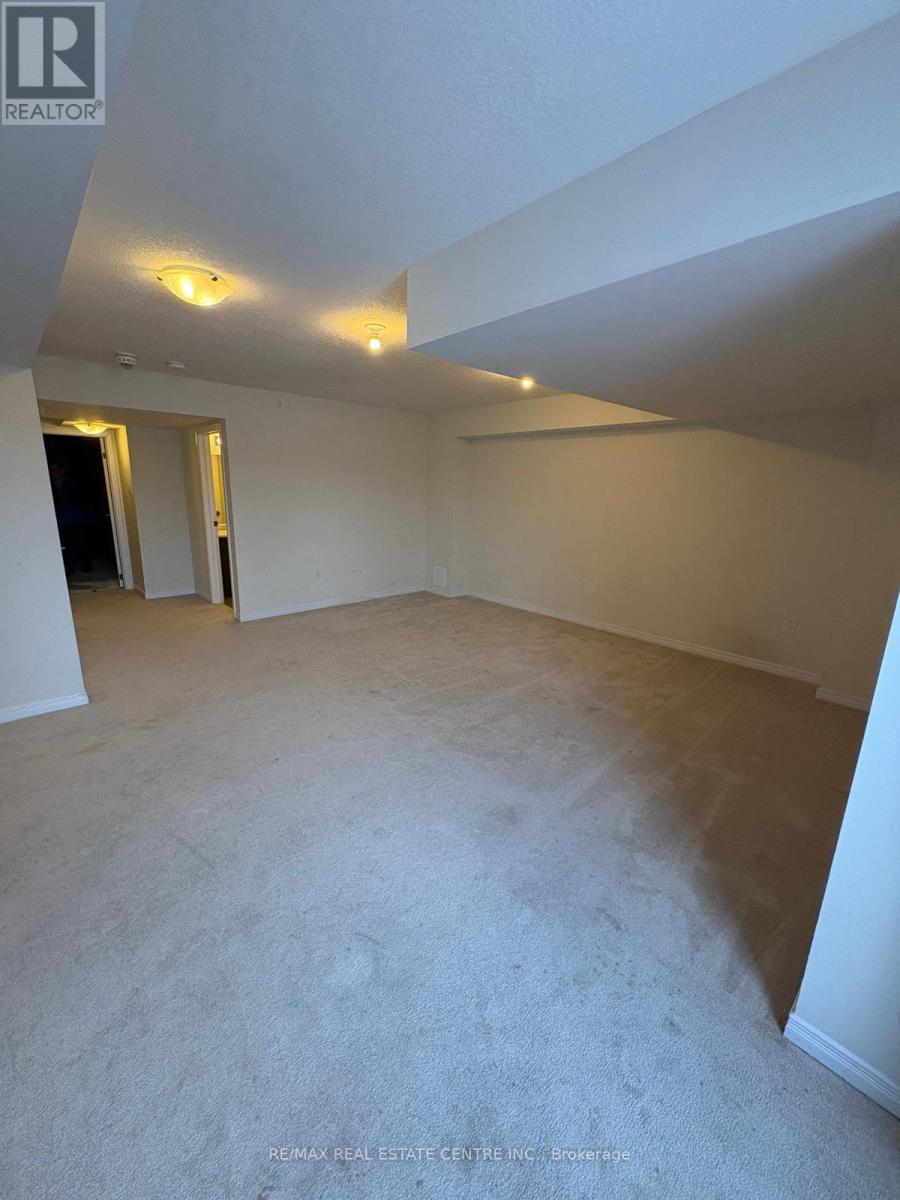 122 Golden Spring Drive, Brampton, Ontario  L7A 4N7 - Photo 25 - W12748254