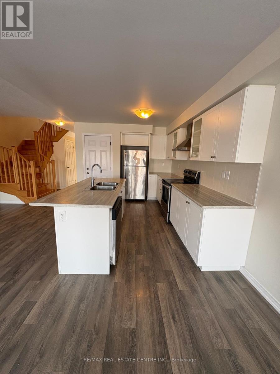 122 Golden Spring Drive, Brampton, Ontario  L7A 4N7 - Photo 29 - W12748254