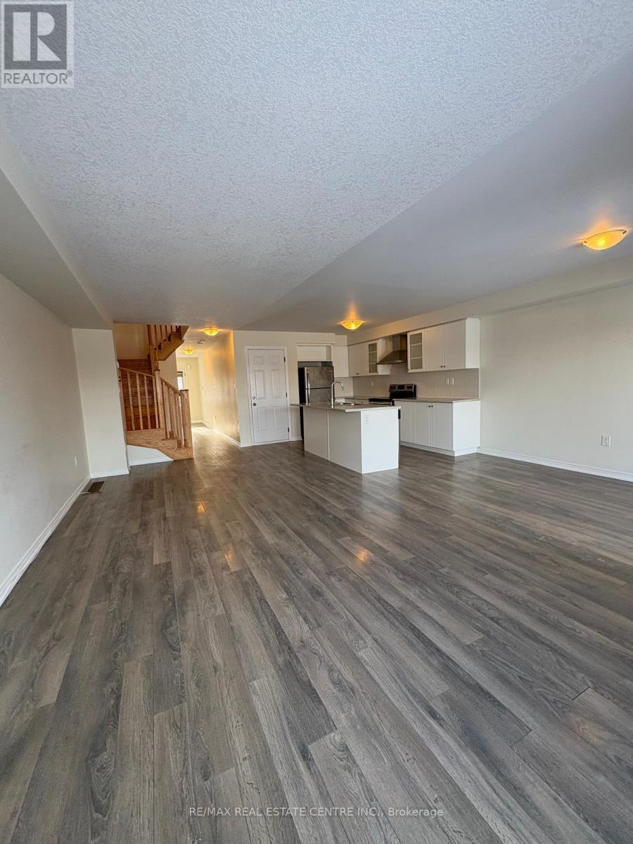 122 Golden Spring Drive, Brampton, Ontario  L7A 4N7 - Photo 8 - W12748254