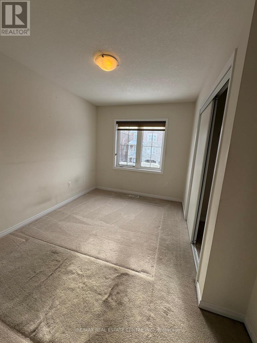 122 Golden Spring Drive, Brampton, Ontario  L7A 4N7 - Photo 9 - W12748254