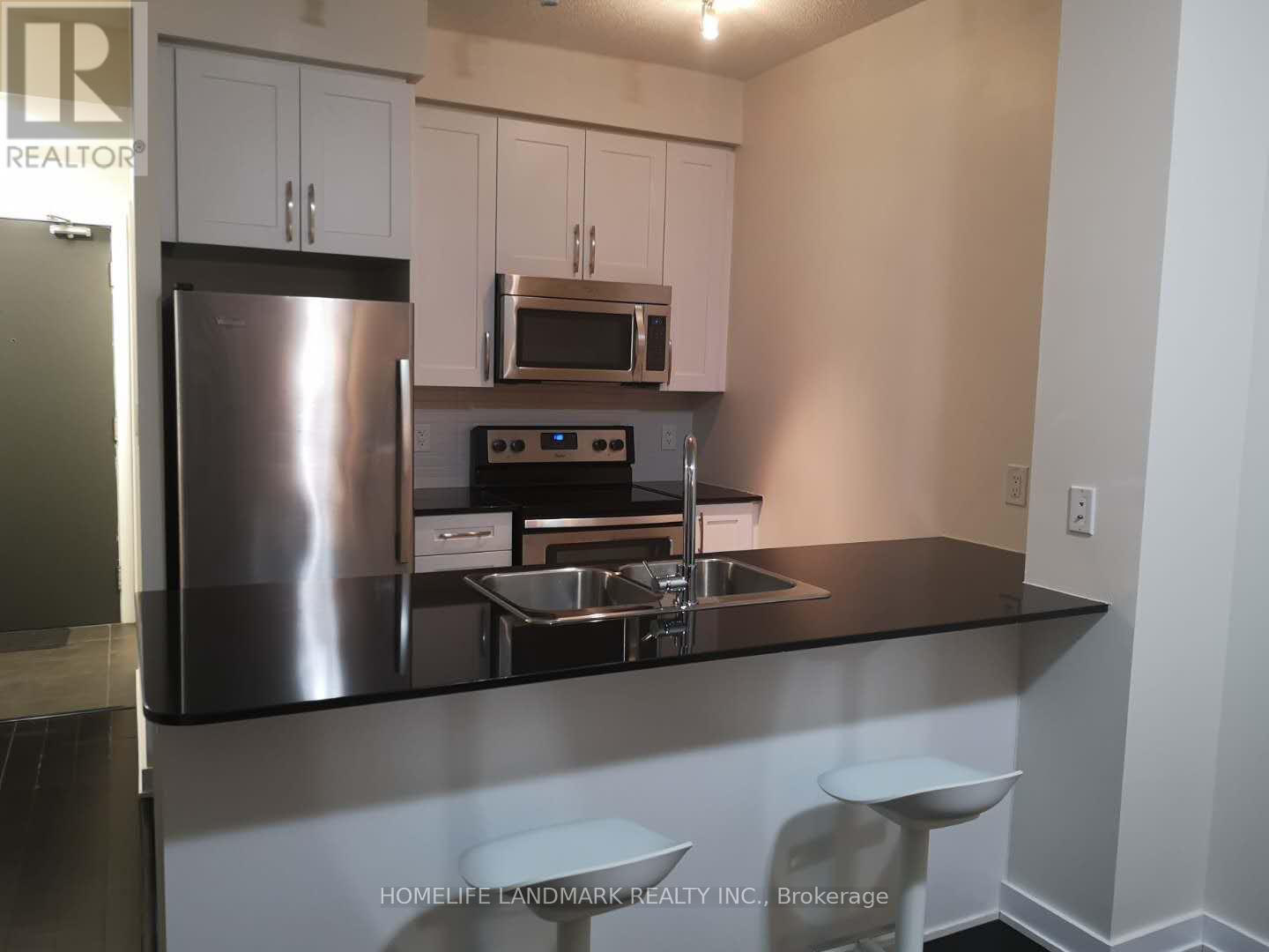 4303 - 4070 Confederation Parkway, Mississauga, Ontario  L5B 0E9 - Photo 8 - W12748268