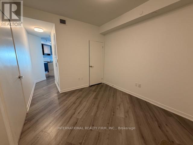 318 - 395 Dundas Street W, Oakville, Ontario  L6M 5R8 - Photo 5 - W12748300