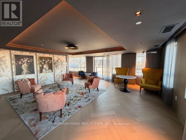 318 - 395 Dundas Street W, Oakville, Ontario  L6M 5R8 - Photo 3 - W12748318