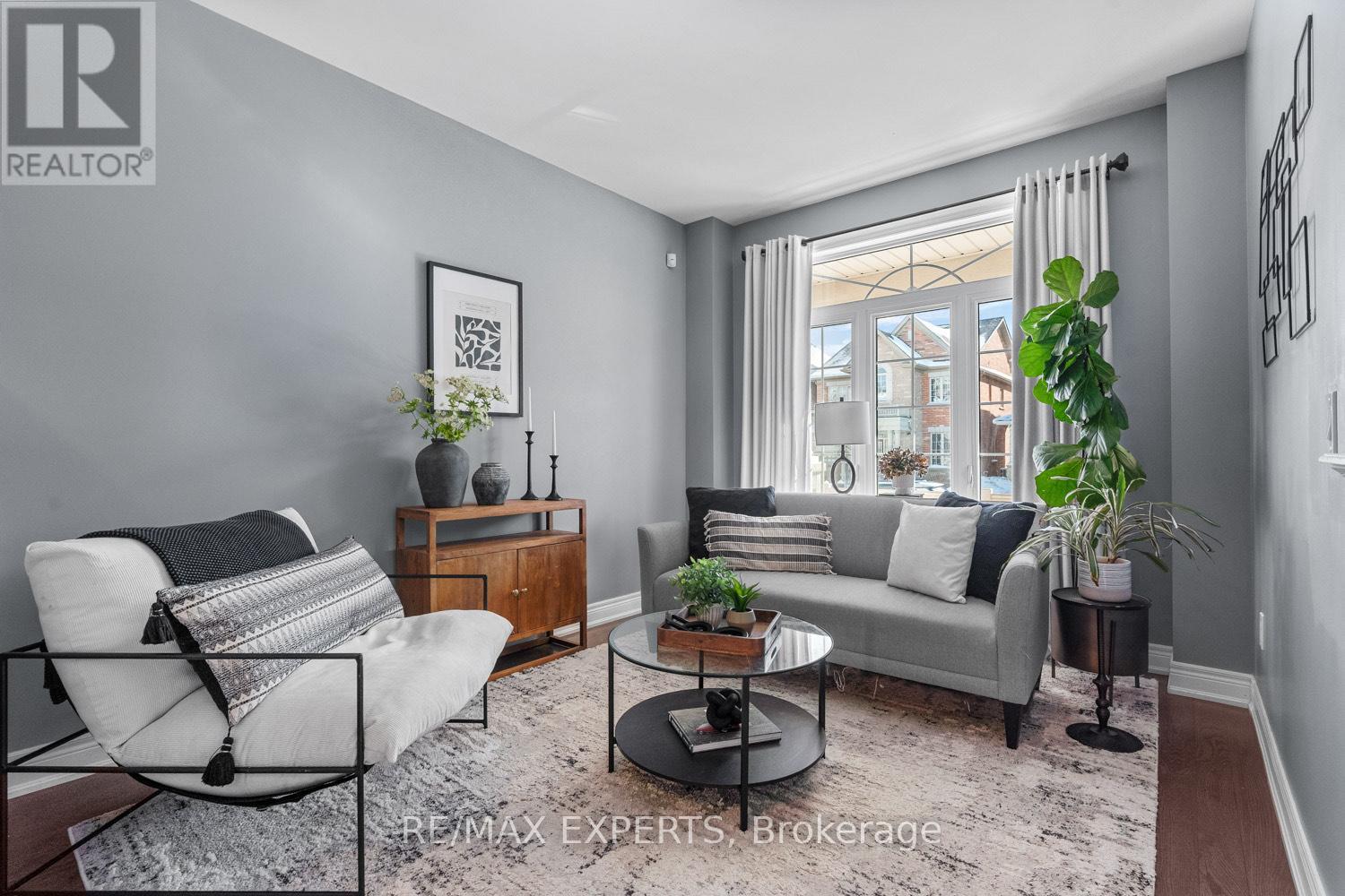 12 Trentonian Street, Brampton, Ontario  L6R 3W2 - Photo 3 - W12748330