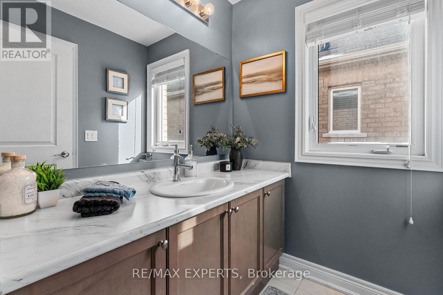 12 Trentonian Street, Brampton, Ontario  L6R 3W2 - Photo 30 - W12748330