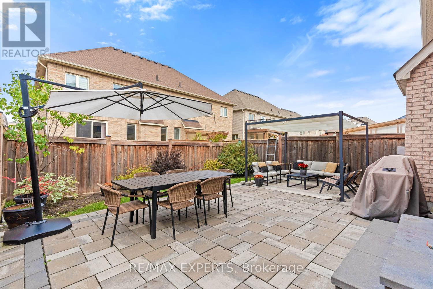 12 Trentonian Street, Brampton, Ontario  L6R 3W2 - Photo 32 - W12748330