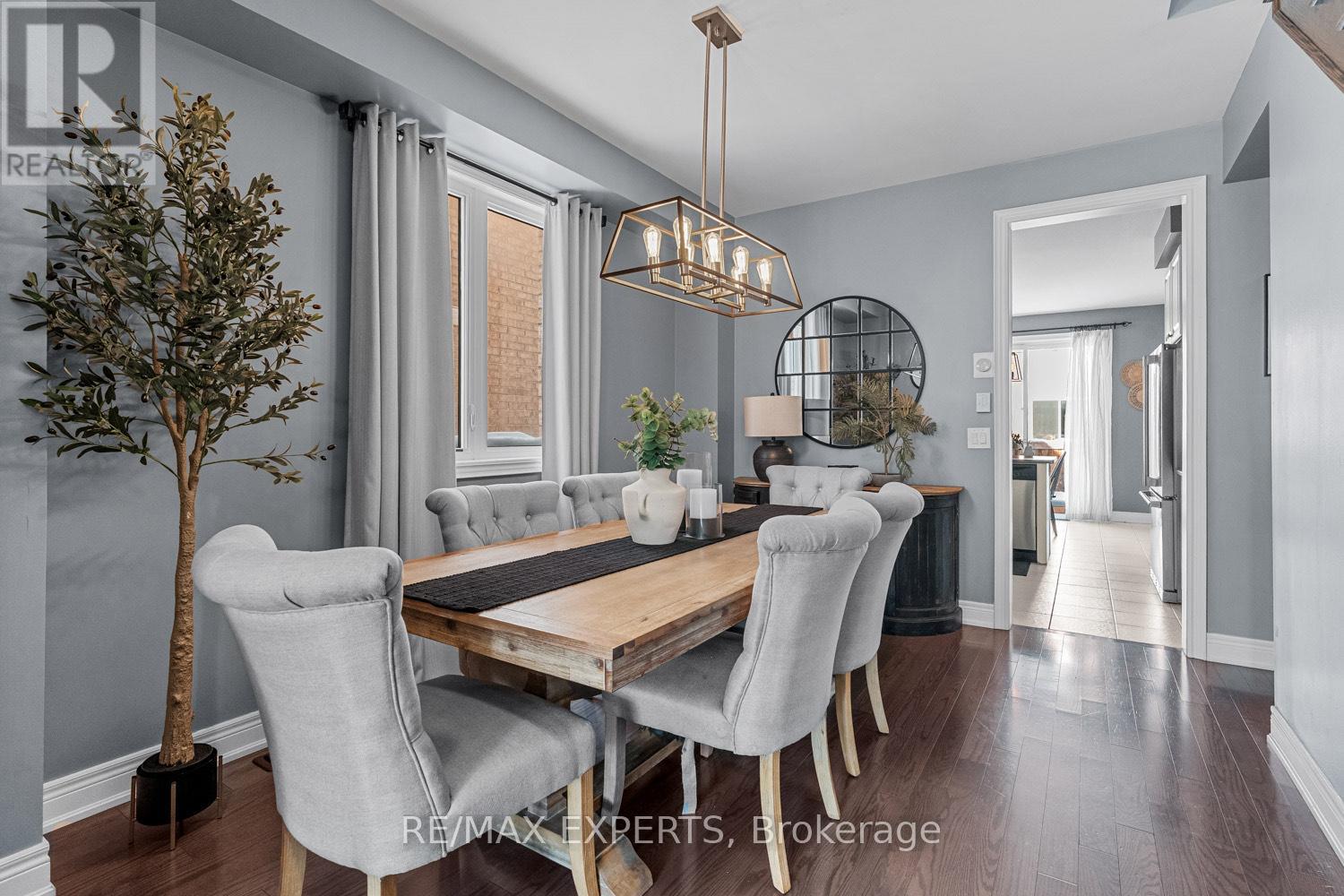 12 Trentonian Street, Brampton, Ontario  L6R 3W2 - Photo 6 - W12748330