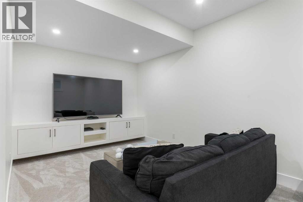 234 25 Avenue Ne, Calgary, Alberta  T2E 1Y1 - Photo 37 - A2281458