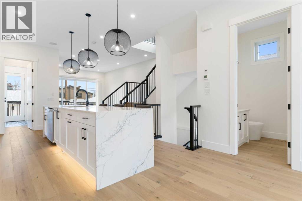 234 25 Avenue Ne, Calgary, Alberta  T2E 1Y1 - Photo 7 - A2281458