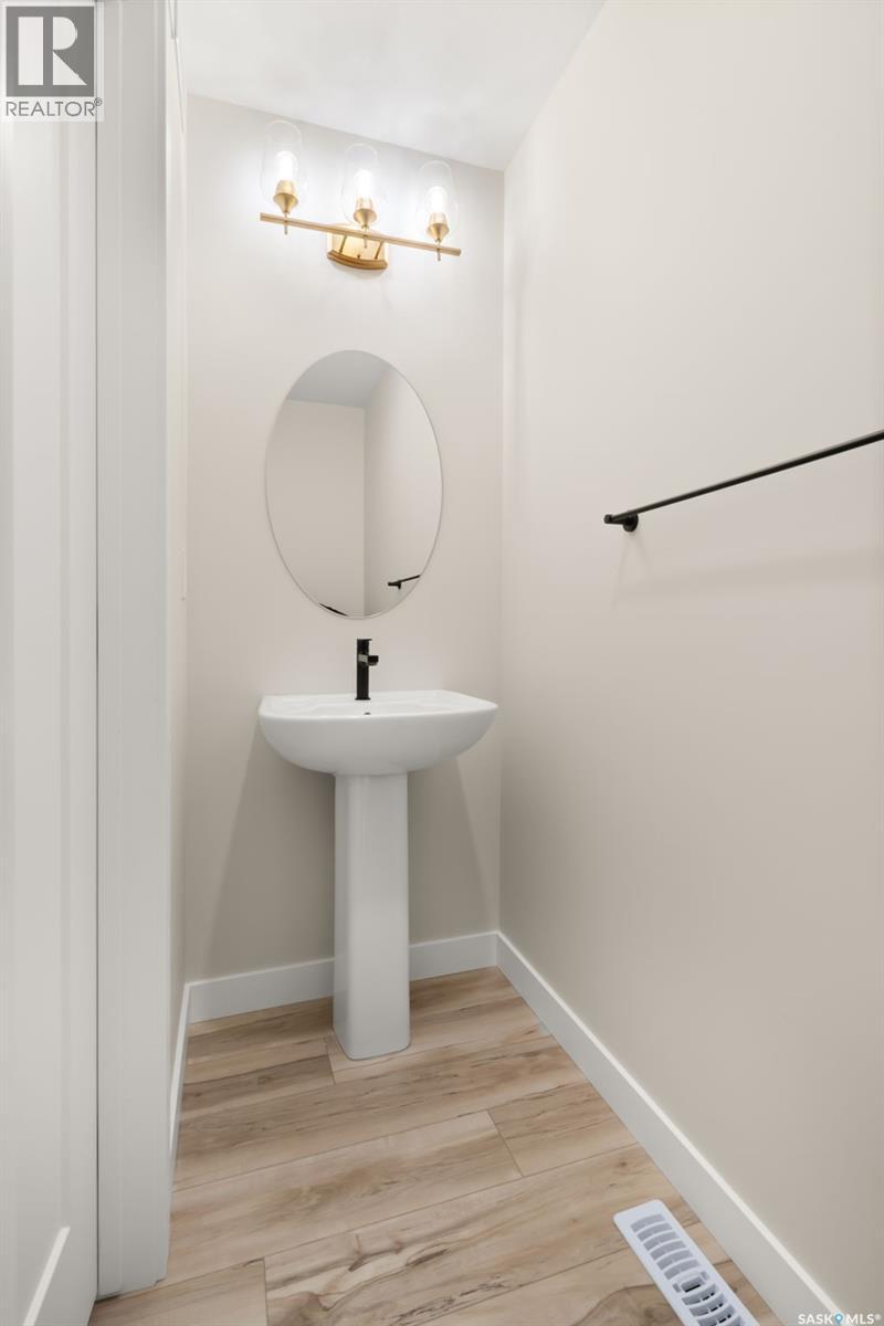 1781 Mustard Street, Regina, Saskatchewan  S4Y 0G1 - Photo 10 - SK027776