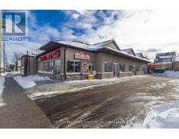 1096 BARTON STREET E, Hamilton, Ontario