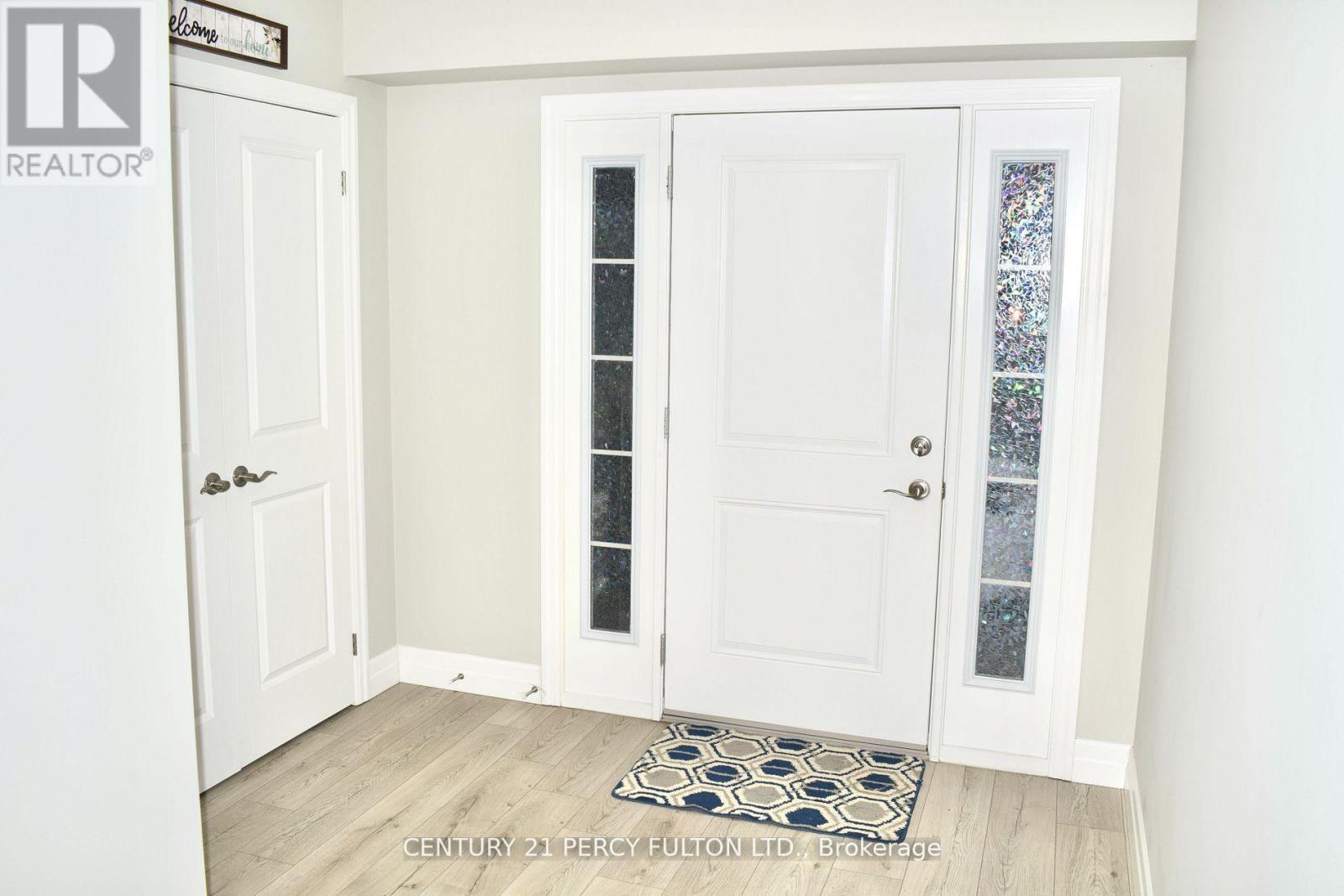 36 Robertson Drive, Stratford, Ontario  N5A 0J5 - Photo 3 - X12748336