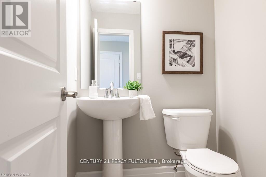 36 Robertson Drive, Stratford, Ontario  N5A 0J5 - Photo 4 - X12748336