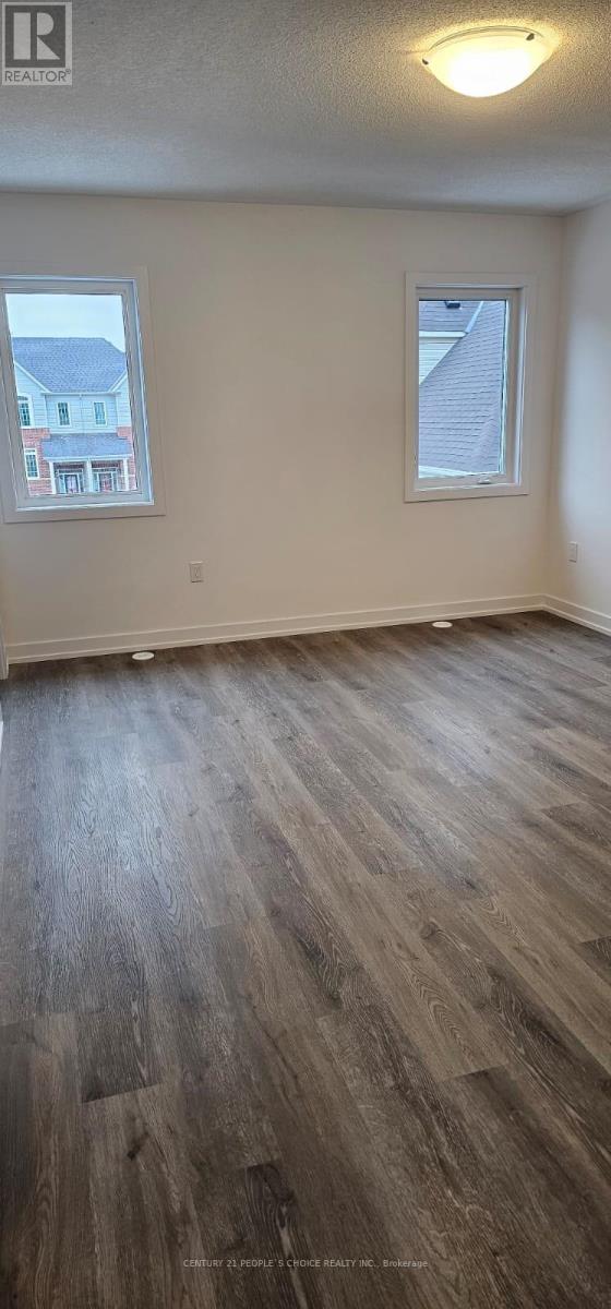 27 Lyall Stokes Circle, East Gwillimbury, Ontario  L0G 1M0 - Photo 19 - N12747928