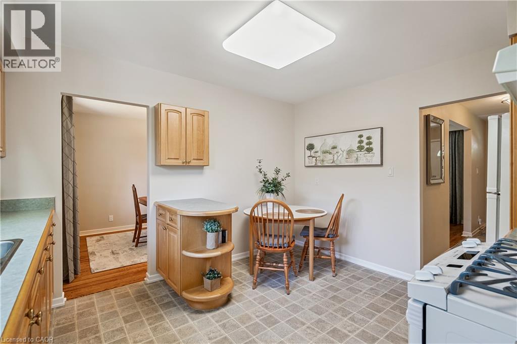 871 Francis Road, Burlington, Ontario  L7T 3Y1 - Photo 12 - 40801942