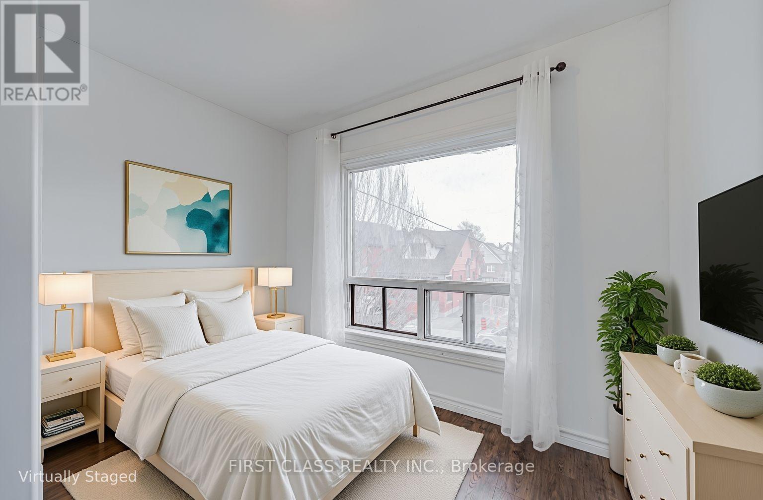 11 Greenaway Avenue, Hamilton, Ontario  L8L 6C3 - Photo 35 - X12718432