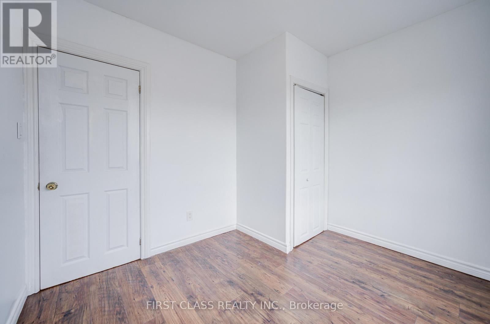 11 Greenaway Avenue, Hamilton, Ontario  L8L 6C3 - Photo 17 - X12718432