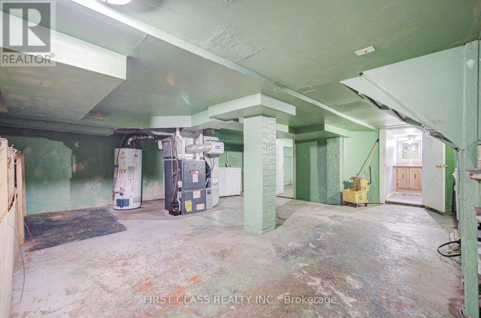 11 Greenaway Avenue, Hamilton, Ontario  L8L 6C3 - Photo 27 - X12718432