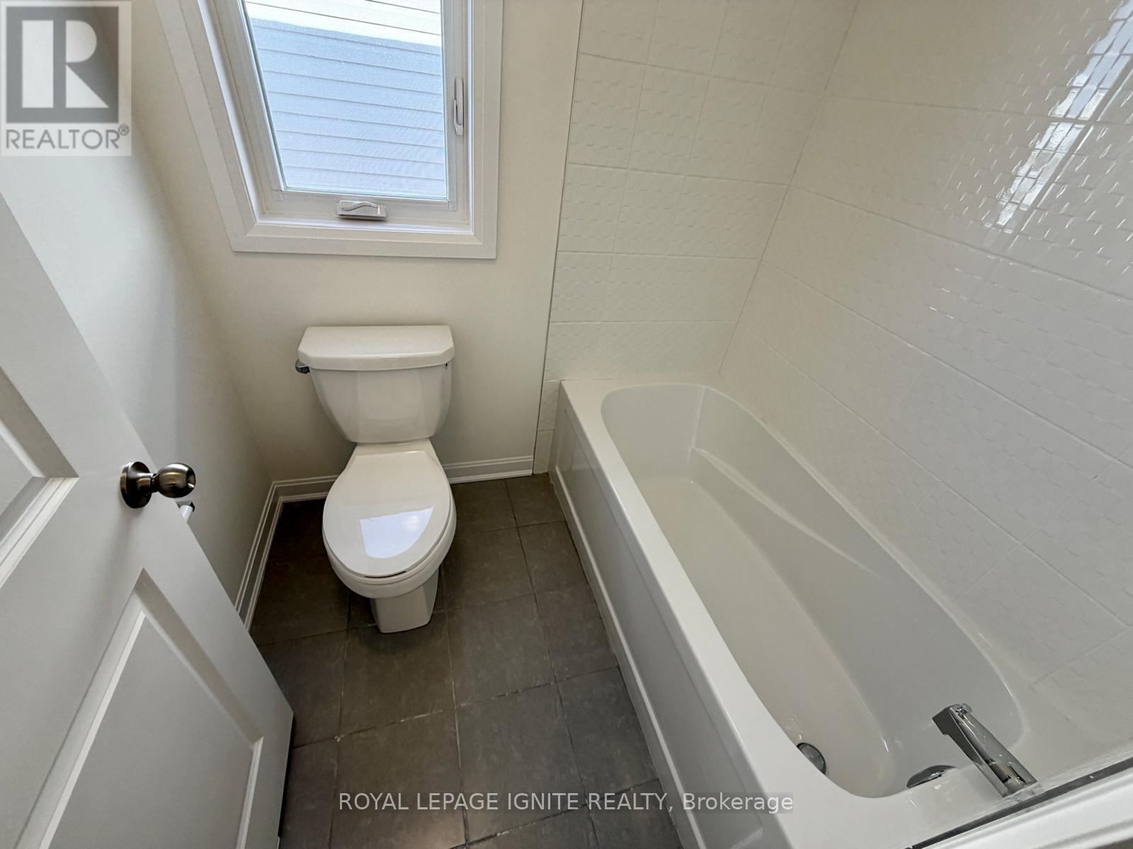 107 Windermere Boulevard, Loyalist, Ontario  K0H 1G0 - Photo 28 - X12739202