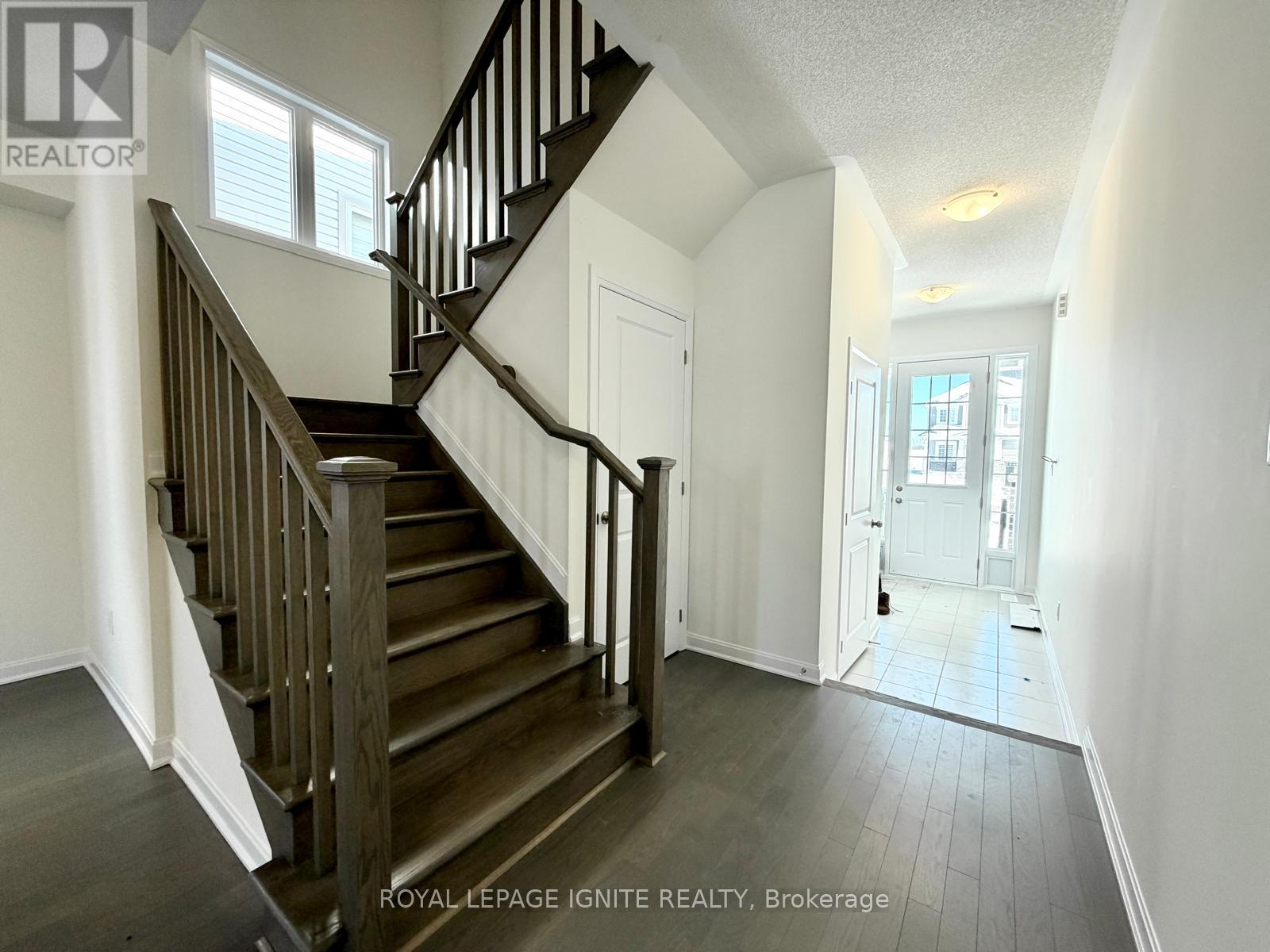 107 Windermere Boulevard, Loyalist, Ontario  K0H 1G0 - Photo 3 - X12739202