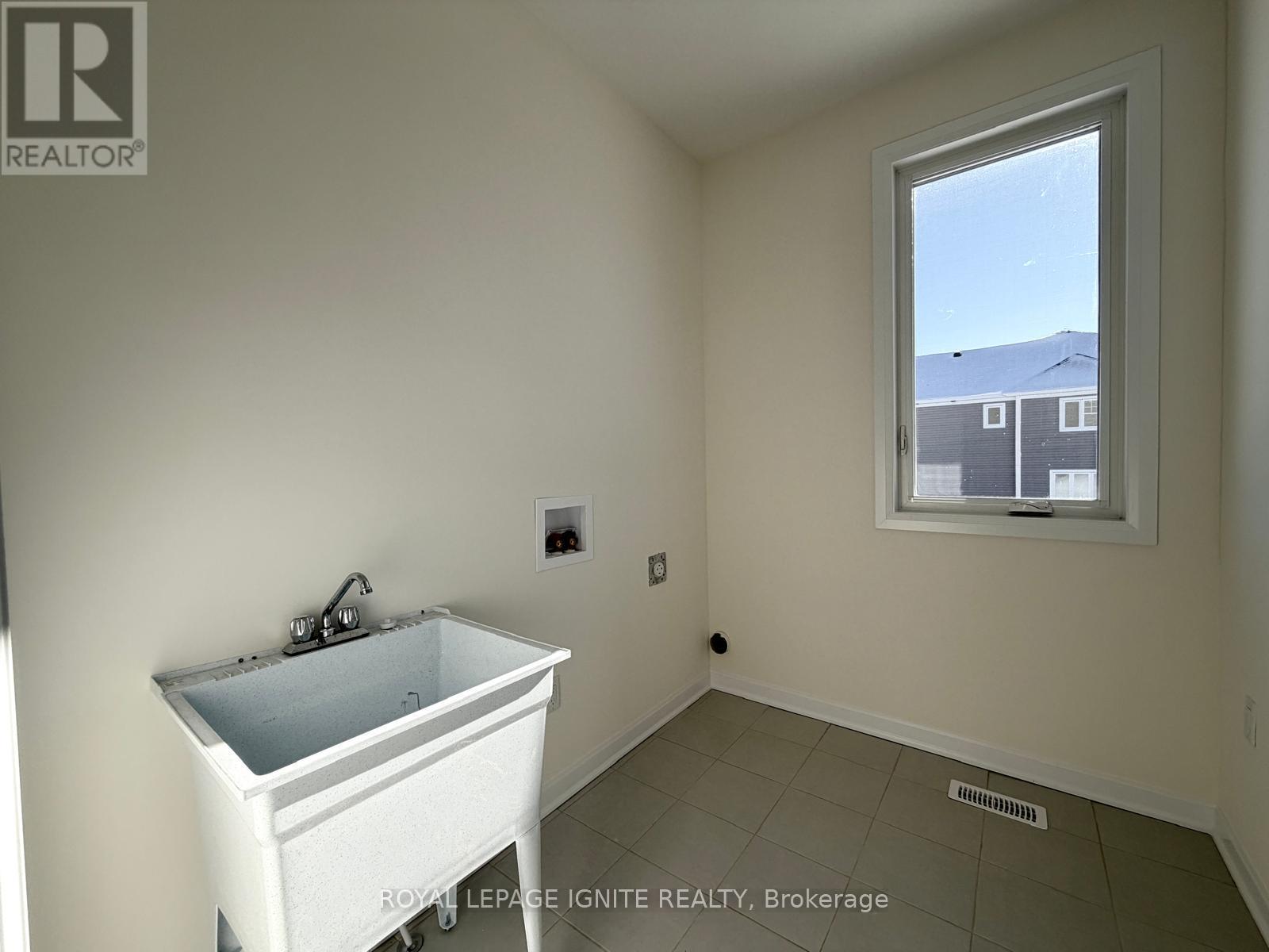 107 Windermere Boulevard, Loyalist, Ontario  K0H 1G0 - Photo 10 - X12739202