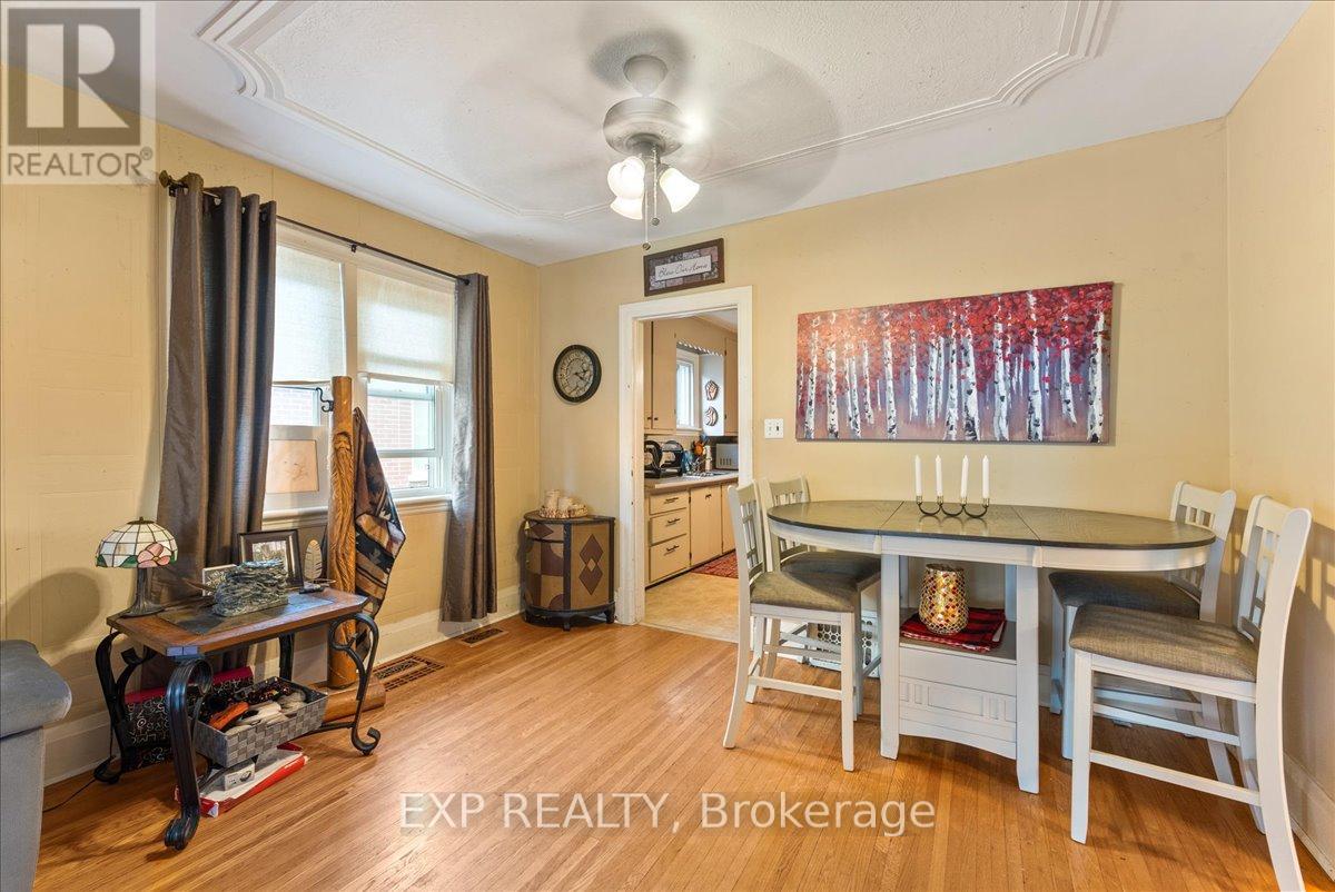 225 Mcgill Street, Peterborough (Otonabee Ward 1), Ontario  K9J 1W2 - Photo 11 - X12748426