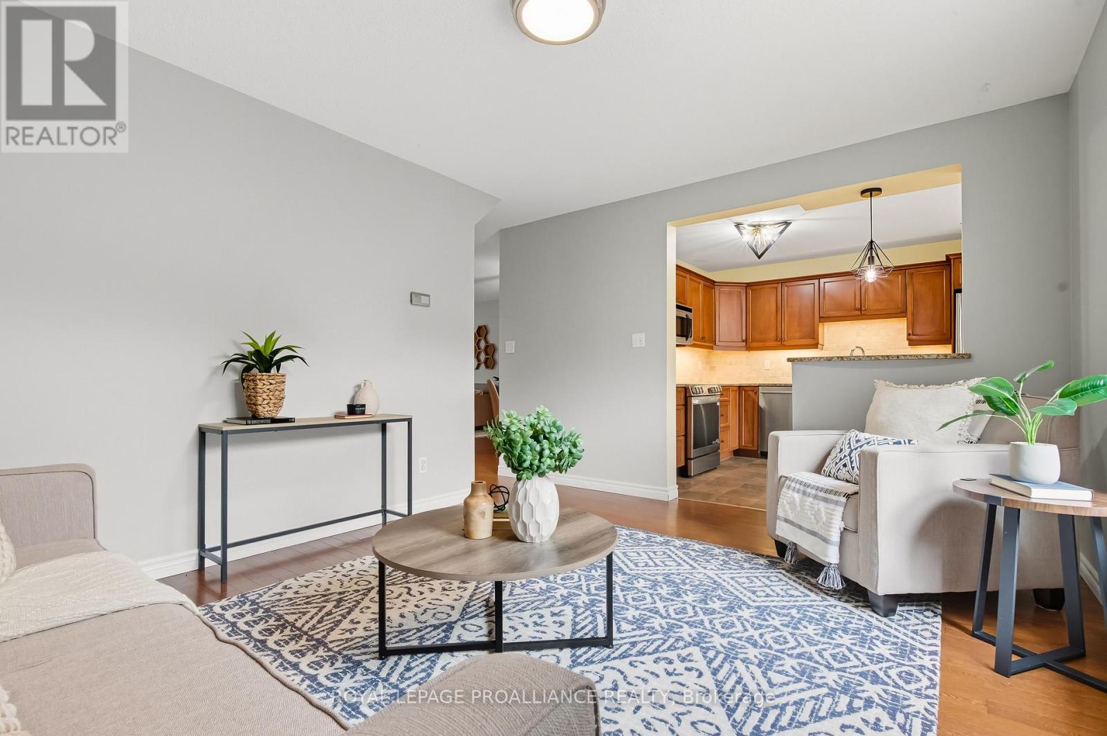 34 Forchuk Crescent, Quinte West (Trenton Ward), Ontario  K8V 6N2 - Photo 16 - X12748592