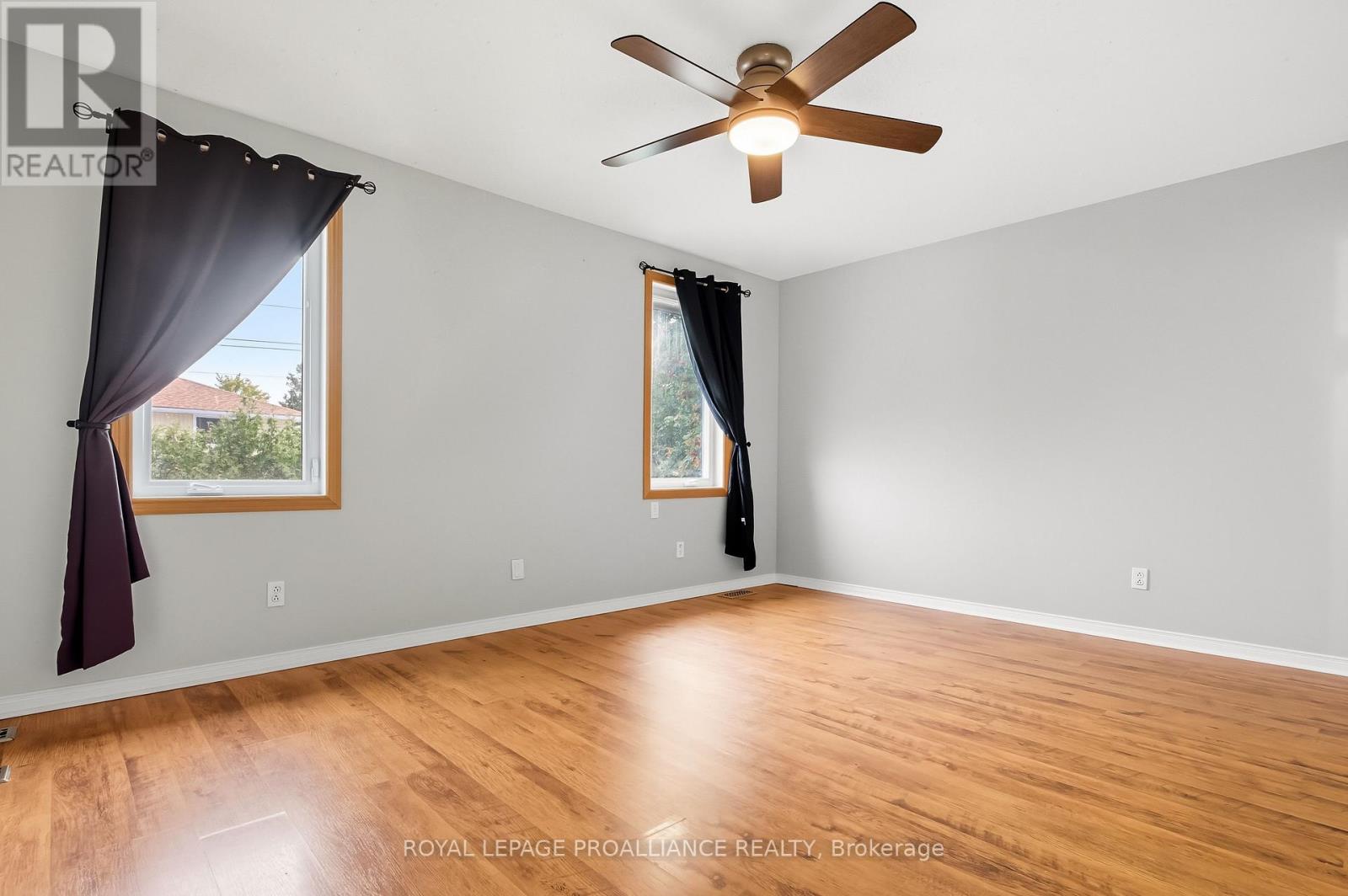 34 Forchuk Crescent, Quinte West (Trenton Ward), Ontario  K8V 6N2 - Photo 24 - X12748592