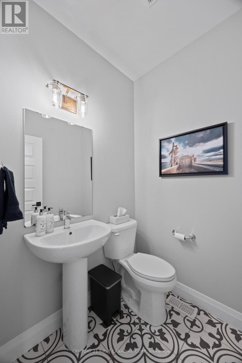 2399 Black Rail Terrace, London South, Ontario  N6K 0H3 - Photo 13 - X12748364