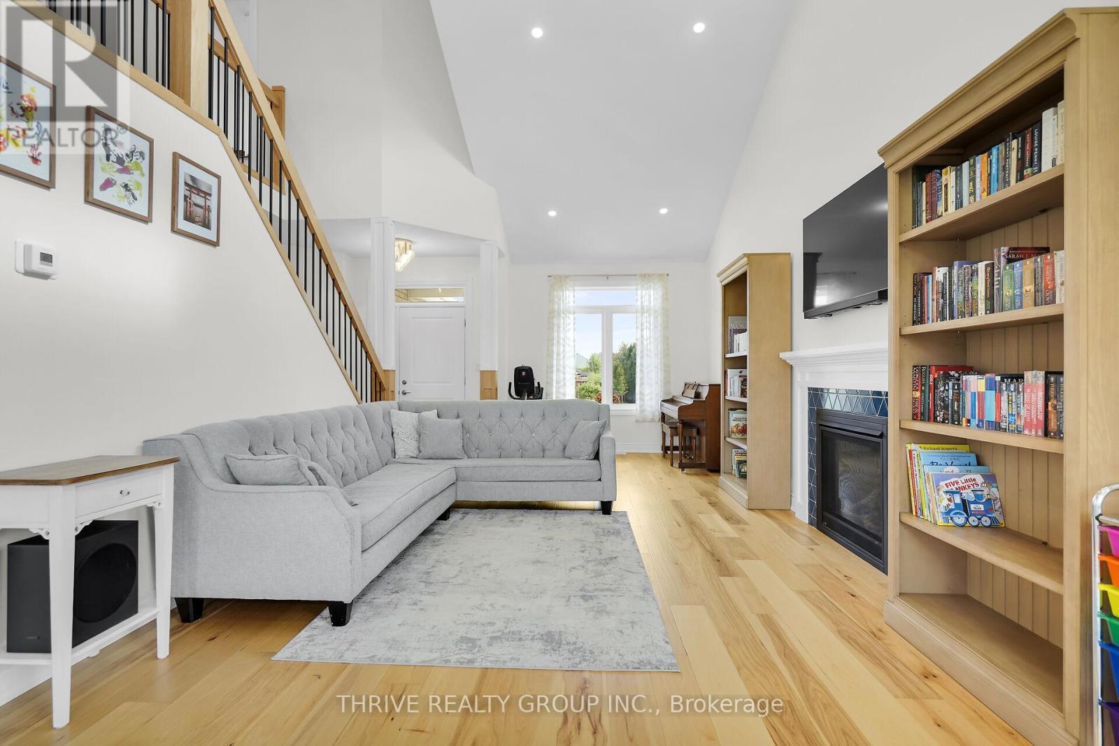 3 Elliot Street, Strathroy-Caradoc, Ontario  N7G 0H2 - Photo 7 - X12748394