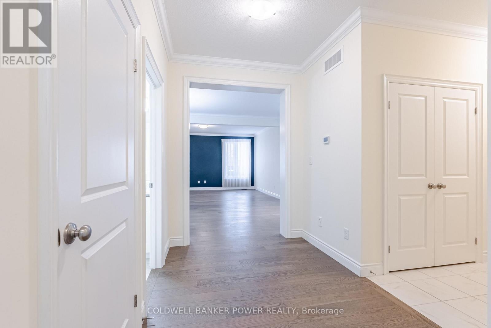 2277 Tokala Trail, London North, Ontario  N6G 0N6 - Photo 4 - X12748428