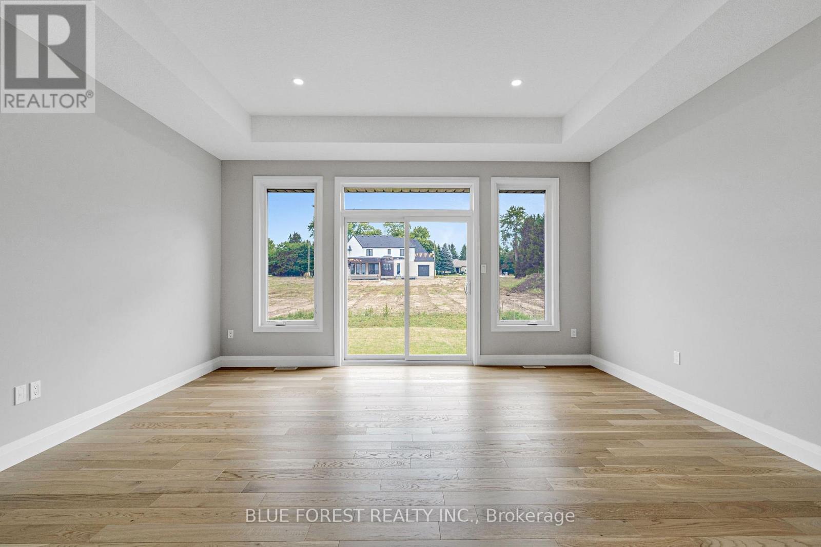 147 Shirley Street, Thames Centre, Ontario  N0M 2P0 - Photo 12 - X12748430