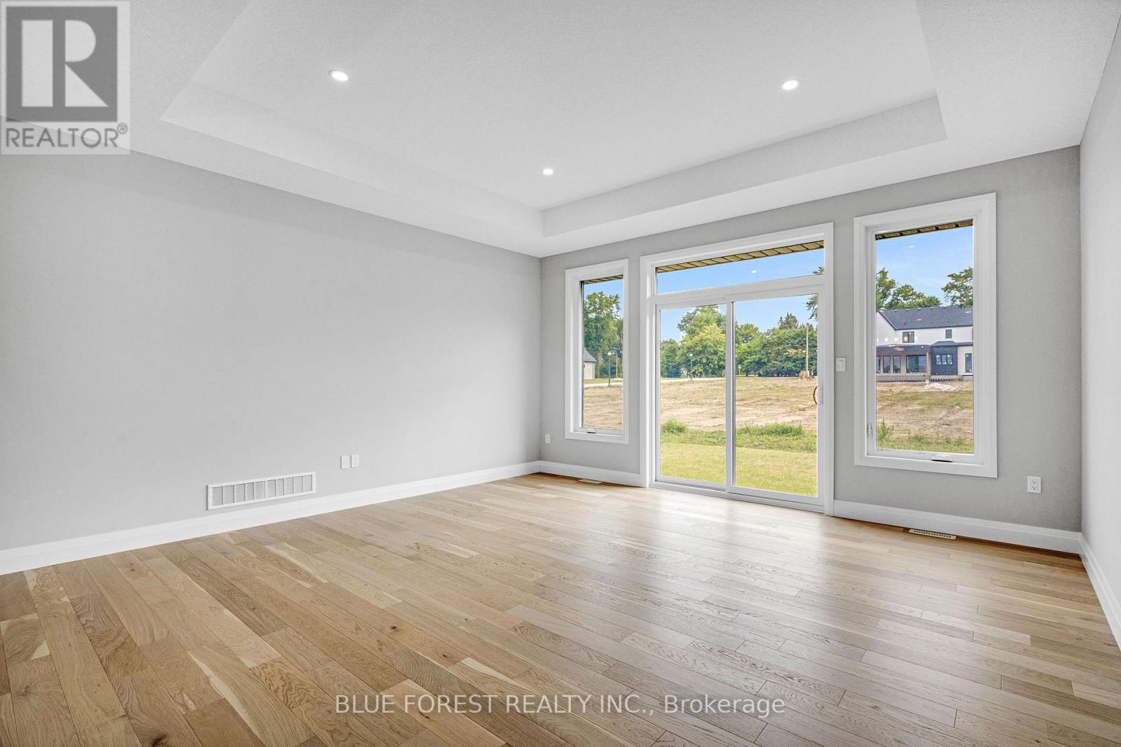 147 Shirley Street, Thames Centre, Ontario  N0M 2P0 - Photo 14 - X12748430