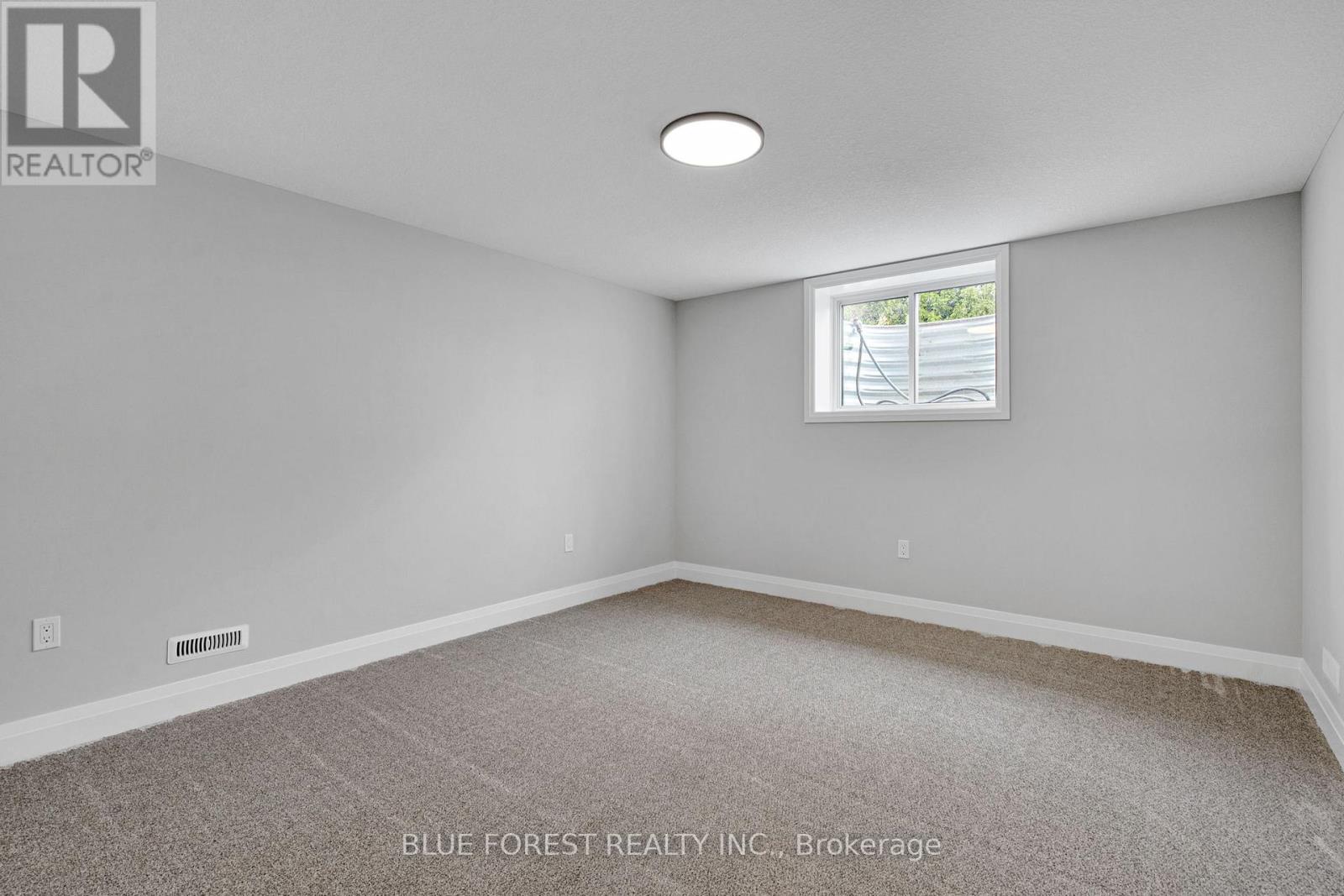 147 Shirley Street, Thames Centre, Ontario  N0M 2P0 - Photo 32 - X12748430