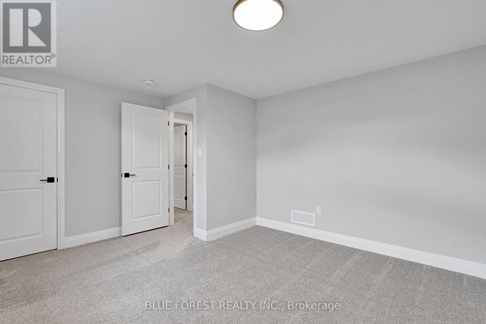 147 Shirley Street, Thames Centre, Ontario  N0M 2P0 - Photo 36 - X12748430