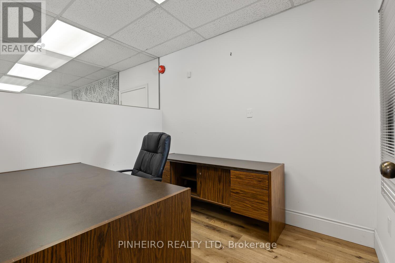 A - 696 Hamilton Street, London East, Ontario  N5Z 1T6 - Photo 11 - X12748516