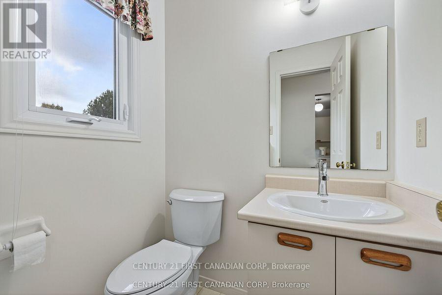 11 - 141 Condor Court, London East, Ontario  N5W 6A1 - Photo 11 - X12748544