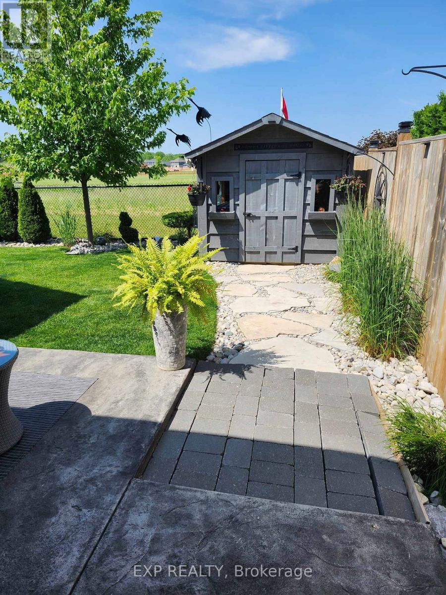 22 Oakmont Street, St. Thomas, Ontario  N5R 0G3 - Photo 10 - X12748572