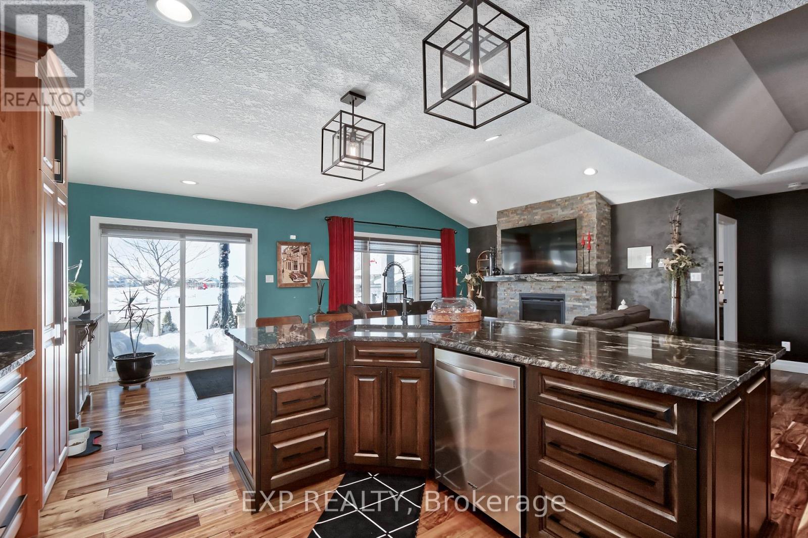 22 Oakmont Street, St. Thomas, Ontario  N5R 0G3 - Photo 22 - X12748572