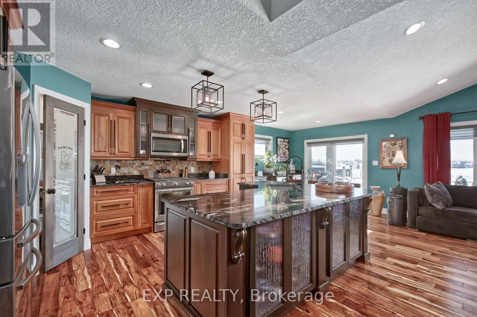 22 Oakmont Street, St. Thomas, Ontario  N5R 0G3 - Photo 25 - X12748572