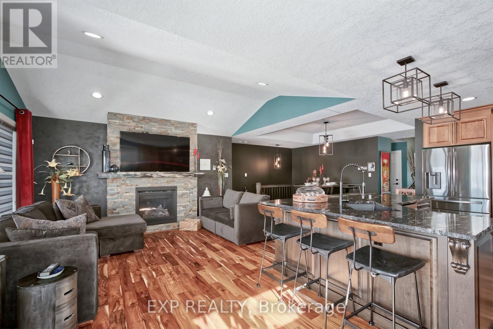 22 Oakmont Street, St. Thomas, Ontario  N5R 0G3 - Photo 26 - X12748572