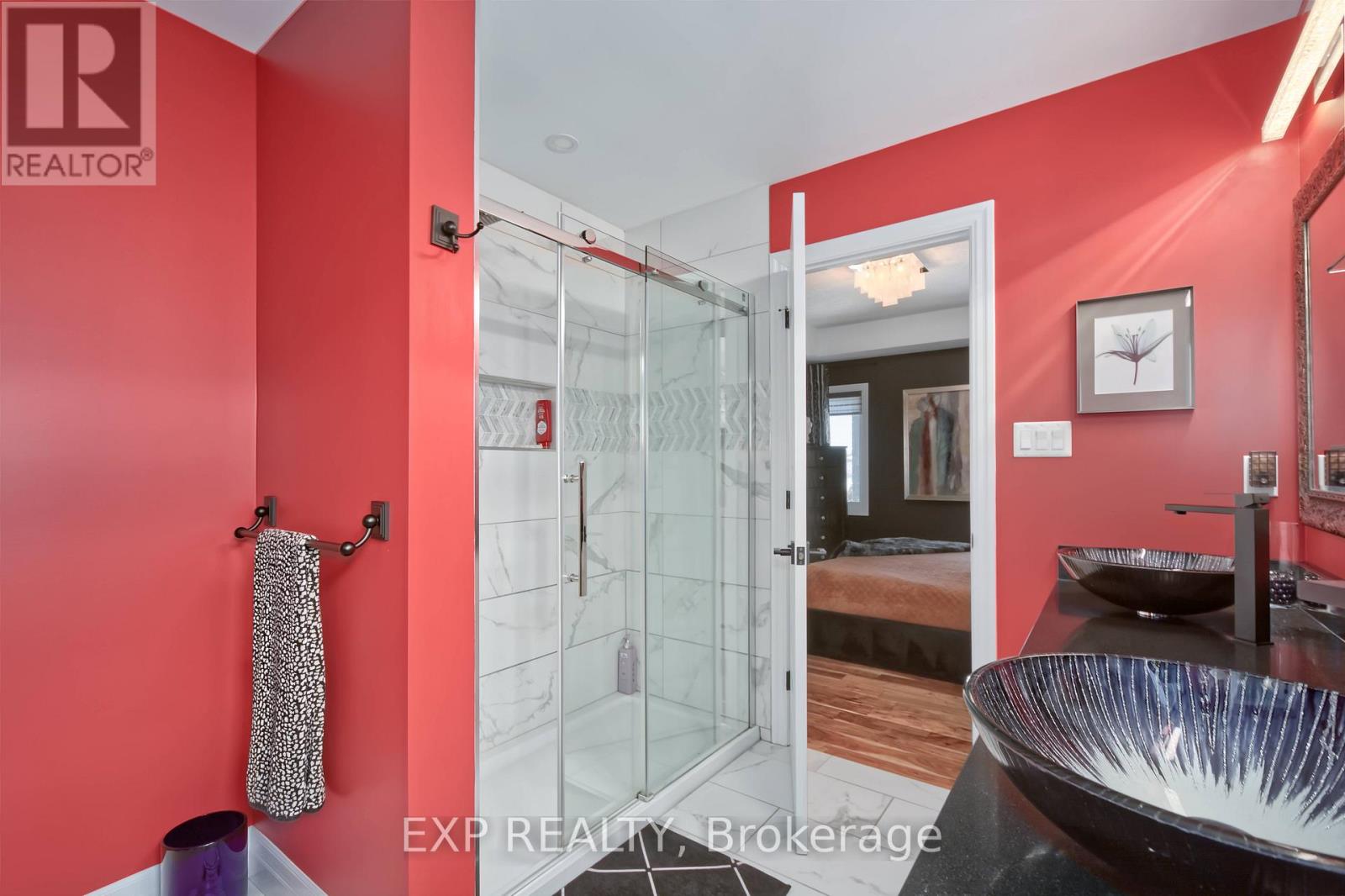 22 Oakmont Street, St. Thomas, Ontario  N5R 0G3 - Photo 33 - X12748572